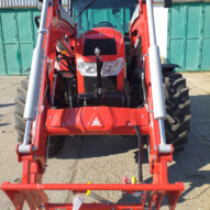 Zetor Forterra 140 HSX s čelním nakladačem Zetor Forterra 140 HSX s čelním nakladačem